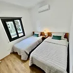 1 With Balcony Daire Pafos