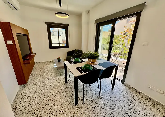 Apartmán 1 With Balcony Paphos