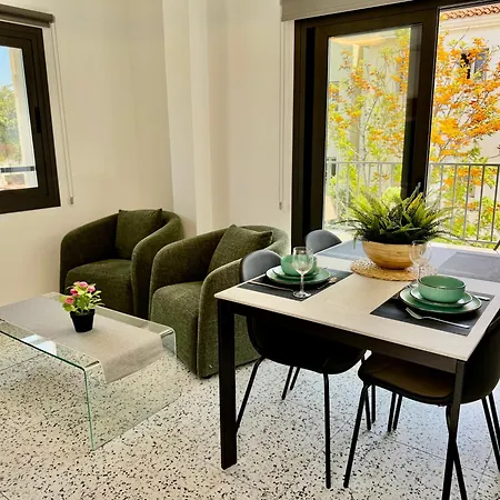 1 With Balcony Διαμέρισμα *
