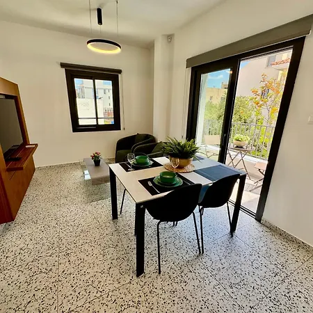 Apartment 1 With Balcony Paphos